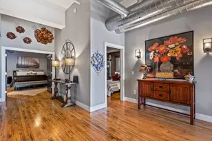 49 Monroe Center St NW, Grand Rapids, MI 49503 - Photo 17