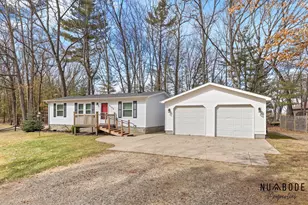 8120 Cheyenne Dr, Howard City, MI 49329 - Photo 3