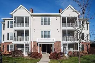 856 E Summerfield Glen Cir, Ann Arbor, MI 48103 - Photo 5