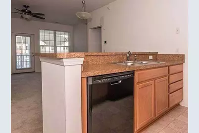 856 E Summerfield Glen Circle #117, Ann Arbor, MI 48103 - Photo 11