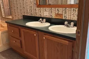 35532 M-40, Paw Paw, MI 49079 - Photo 17