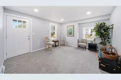 3227 Matthews Street, Jackson, MI 49203 - Photo 3