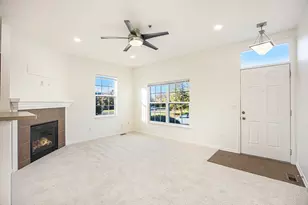 43014 Strand Dr, Sterling Heights, MI 48313 - Photo 5