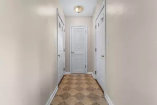 117 Orchard Ridge Pkwy, Hillsdale, MI 49242 - Photo 11