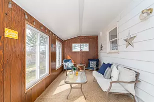 6740 S Eberhart Ave, Clare, MI 48617 - Photo 17