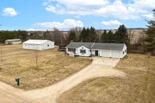 6740 S Eberhart Ave, Clare, MI 48617 - Photo 35