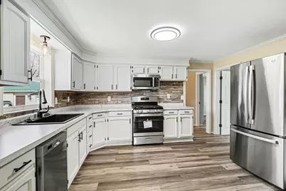 617 E Eliza Street, Schoolcraft, MI 49087 - Photo 3