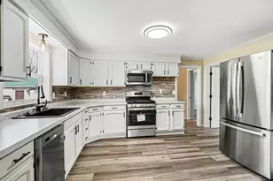 617 E Eliza St, Schoolcraft, MI 49087 - Photo 3