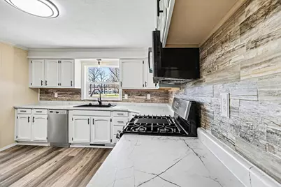 617 E Eliza Street, Schoolcraft, MI 49087 - Photo 5