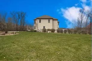 263 Cedar Creek Dr, Battle Creek, MI 49015 - Photo 3