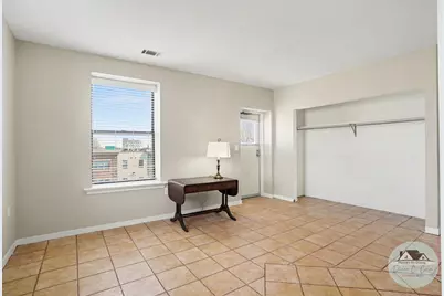 297 W Clay Avenue #411, Muskegon, MI 49440 - Photo 11