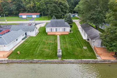 19976 M-60, Three Rivers, MI 49093 - Photo 1