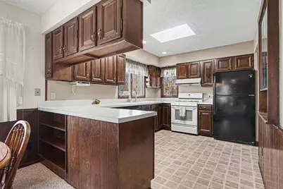 110 S Fruitport Road, Spring Lake, MI 49456 - Photo 5