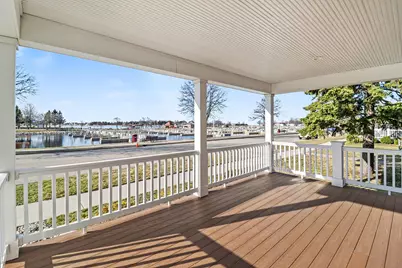 404 W Loomis Street, Ludington, MI 49431 - Photo 11