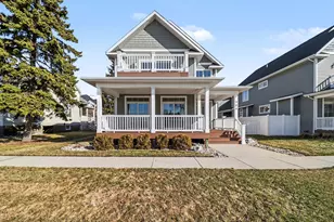 404 W Loomis St, Ludington, MI 49431 - Photo 3