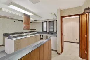 2426 Burton St SE, Grand Rapids, MI 49546 - Photo 33