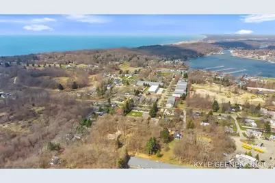 387 & 389 W Fremont Street, Douglas, MI 49406 - Photo 9