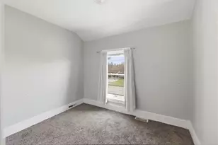 710 S Elm St, Three Oaks, MI 49128 - Photo 17