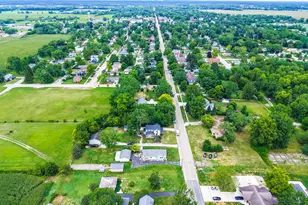 710 S Elm St, Three Oaks, MI 49128 - Photo 33