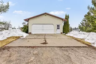 301 Ragen-Bogen Dr, Gaylord, MI 49735 - Photo 3