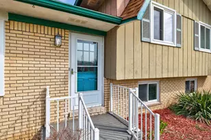 37542 Whitney Dr, Wayne, MI 48184 - Photo 5