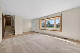 37542 Whitney Dr, Wayne, MI 48184 - Photo 9