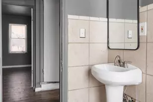 11801 Elmdale St, Detroit, MI 48213 - Photo 13