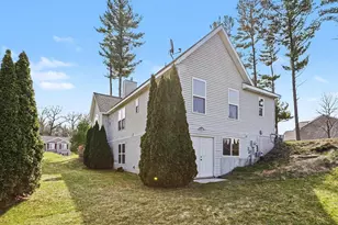 1921 Pineridge Dr, Hastings, MI 49058 - Photo 41