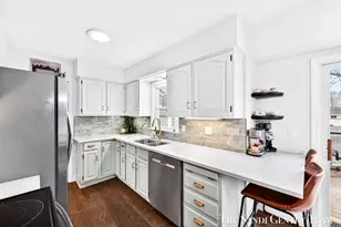 1703 Columbus Ave, Norton Shores, MI 49441 - Photo 13