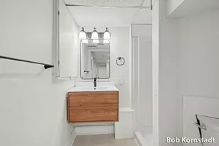 319 N Rowe St, Ludington, MI 49431 - Photo 25