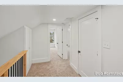 319 N Rowe Street, Ludington, MI 49431 - Photo 17