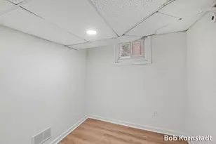 319 N Rowe St, Ludington, MI 49431 - Photo 27