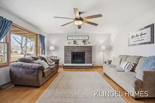 15516 Pruin St, Spring Lake, MI 49456 - Photo 9