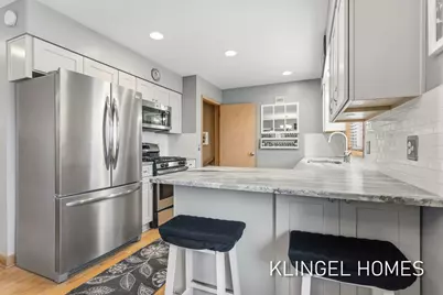 15516 Pruin Street, Spring Lake, MI 49456 - Photo 3