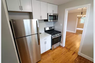 907 E Fifth Street, Royal Oak, MI 48067 - Photo 7