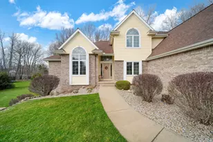 4830 Stonewood Dr, Jackson, MI 49201 - Photo 5