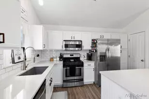 10868 Douglas Dr, Allendale, MI 49401 - Photo 9