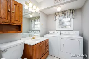 1761 Edgewood Ave SE, Grand Rapids, MI 49506 - Photo 13