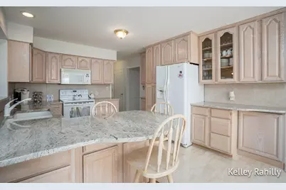 1761 Edgewood Avenue SE, Grand Rapids, MI 49506 - Photo 11