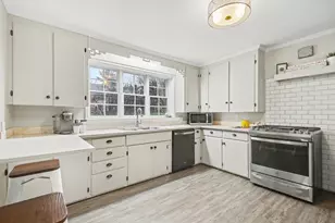 750 San Jose Dr SE, Grand Rapids, MI 49506 - Photo 17