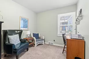 1737 Greenlawn Ave, Kalamazoo, MI 49006 - Photo 25