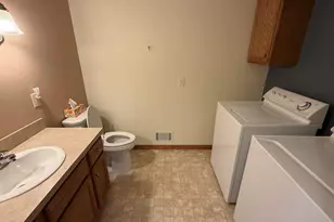 51 Newcastle Dr, Zeeland, MI 49464 - Photo 11