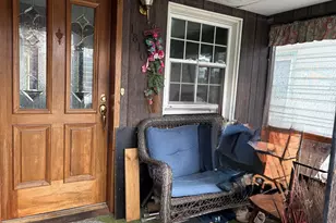 1810 Lindbergh St, Wyandotte, MI 48192 - Photo 9