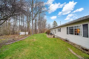 1702 Lakewood Dr, Adrian, MI 49221 - Photo 37