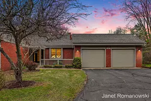 1317 Suncrest Dr NE, Grand Rapids, MI 49525 - Photo 1