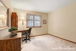 1317 Suncrest Dr NE, Grand Rapids, MI 49525 - Photo 15