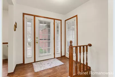 1317 Suncrest Drive NE, Grand Rapids, MI 49525 - Photo 3