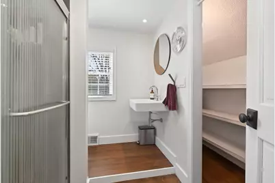 104 E Locust Street, Three Oaks, MI 49128 - Photo 11