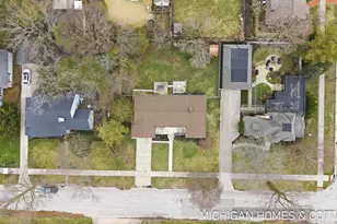 141 E 26th St, Holland, MI 49423 - Photo 31