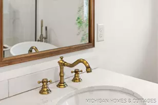 141 E 26th St, Holland, MI 49423 - Photo 21